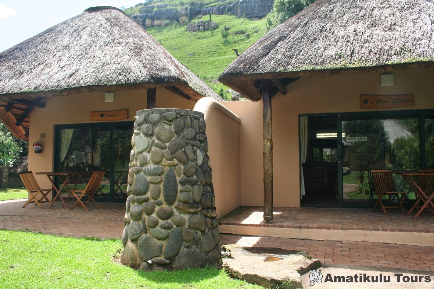 2 Bed Giants Castle Garden View Chalet interleading