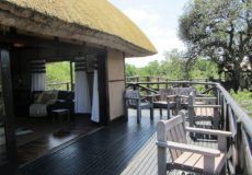 8 Bed Gqoyeni Bush Lodge deck