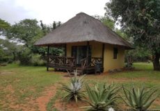 2 Bed Rest Hut Entrance