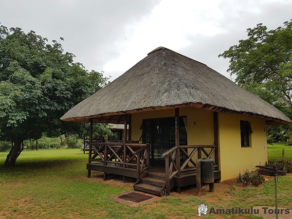 2 bed rest hut