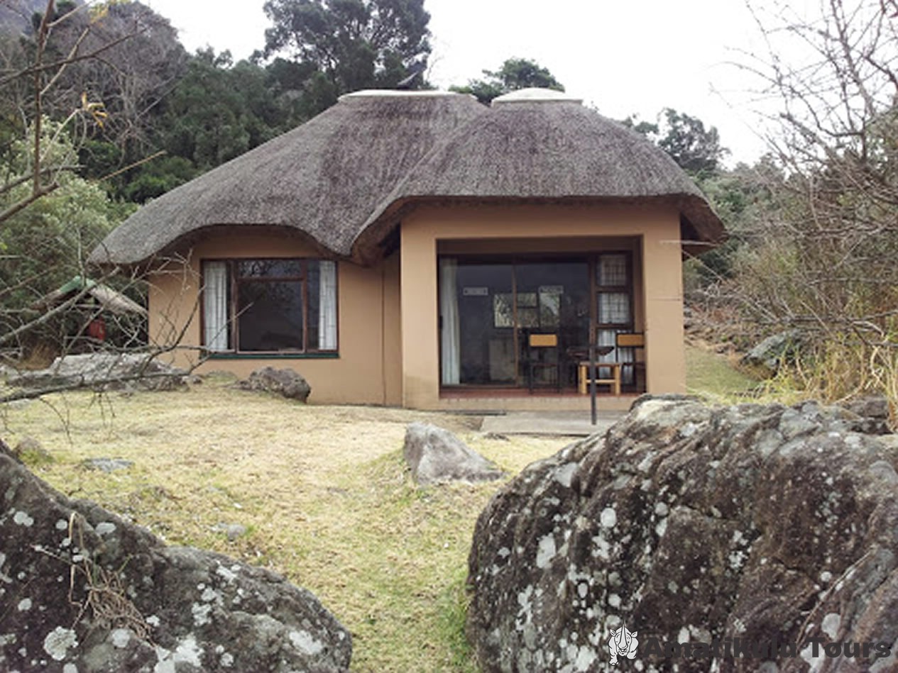 Thendel 2 Bed Chalet Upper CampĀ front view